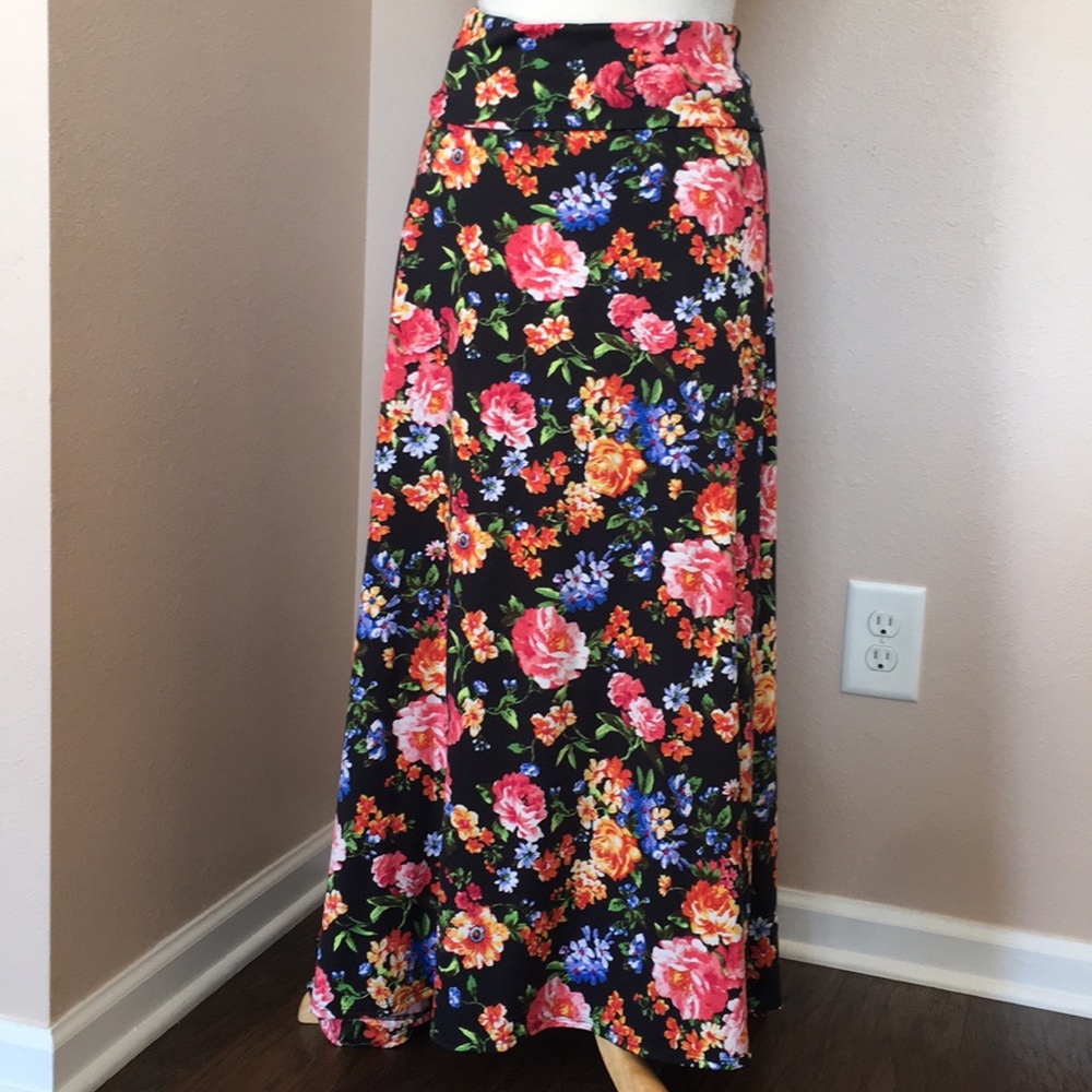 LuLaRoe Maxi Skirt